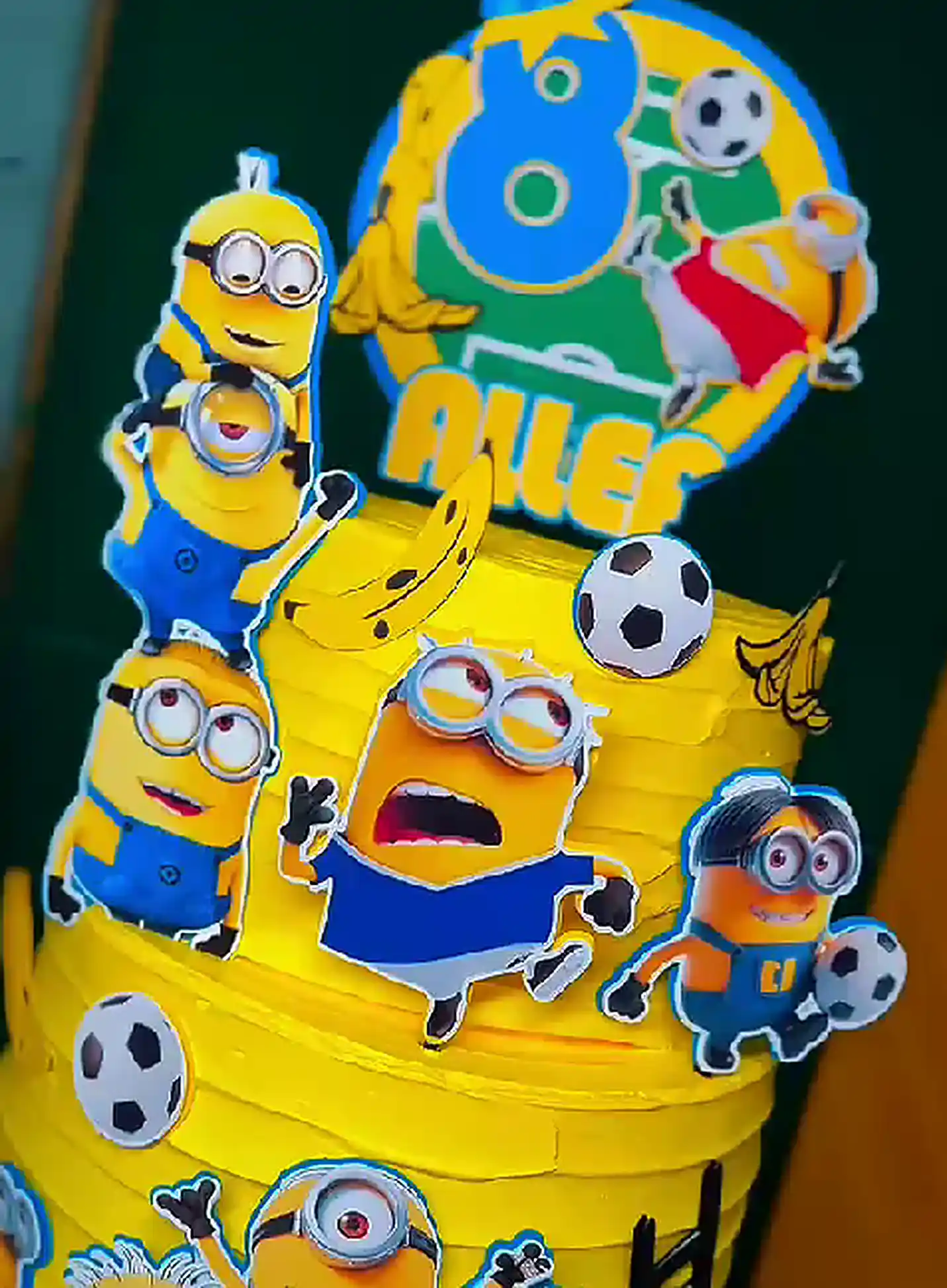 Capa do vídeo do aniversário de Allef